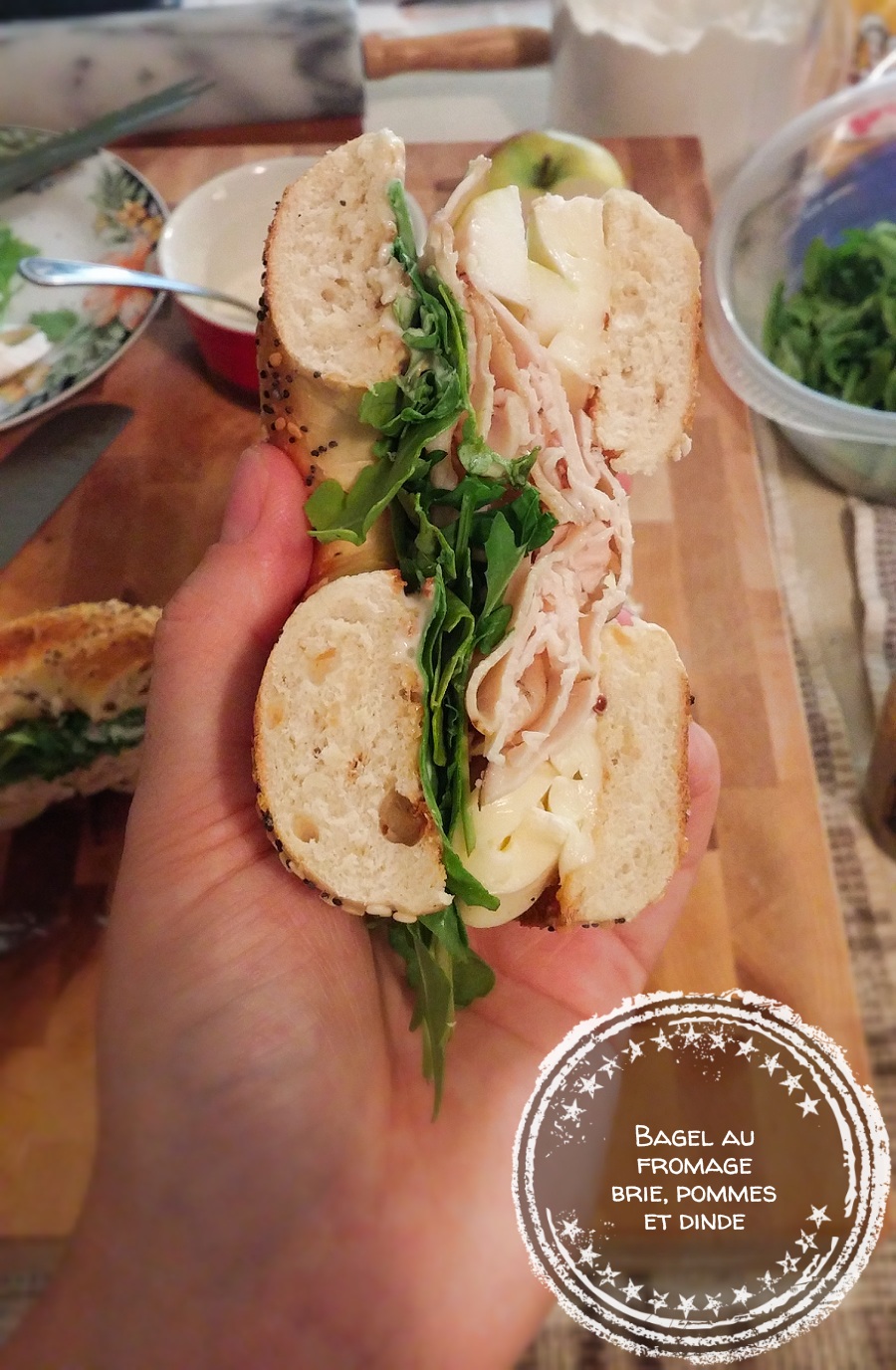 bagel-au-fromage-brie-pommes-et-dinde-auboutdelalangue-com