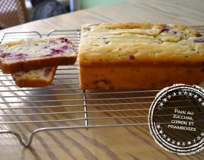 Pain au zucchini, citron et framboises - Auboutdelalangue.com (9)