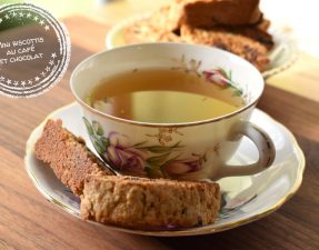 Mini biscottis au café et chocolat - Auboutdelalangue.com